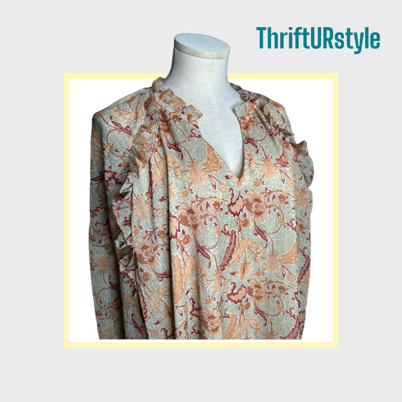 Entro‎ Women's 1X long sleeve Boho floral top, V-neck, Ruffle details - Picture 2 of 9
